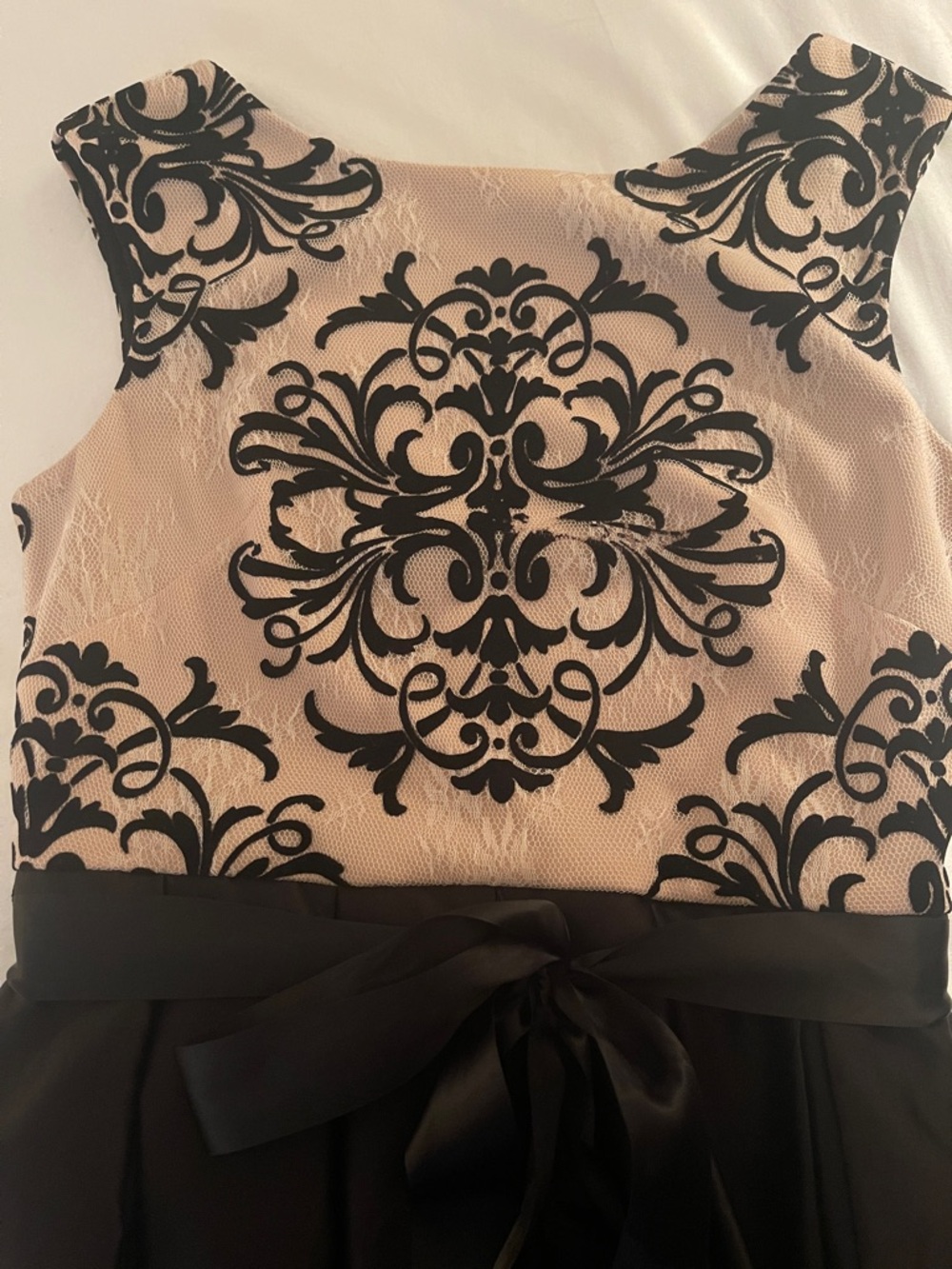 Betsy & Adam Black Lace Floral Gown Prom Dress Size 10 - Picture 13 of 14